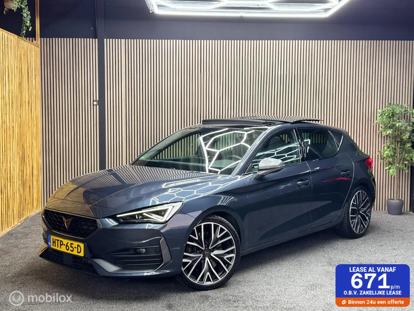 CUPRA Leon 300PK 2.0 VZ | Pano | Camera | Beats | LED | ACC Gris - 1
