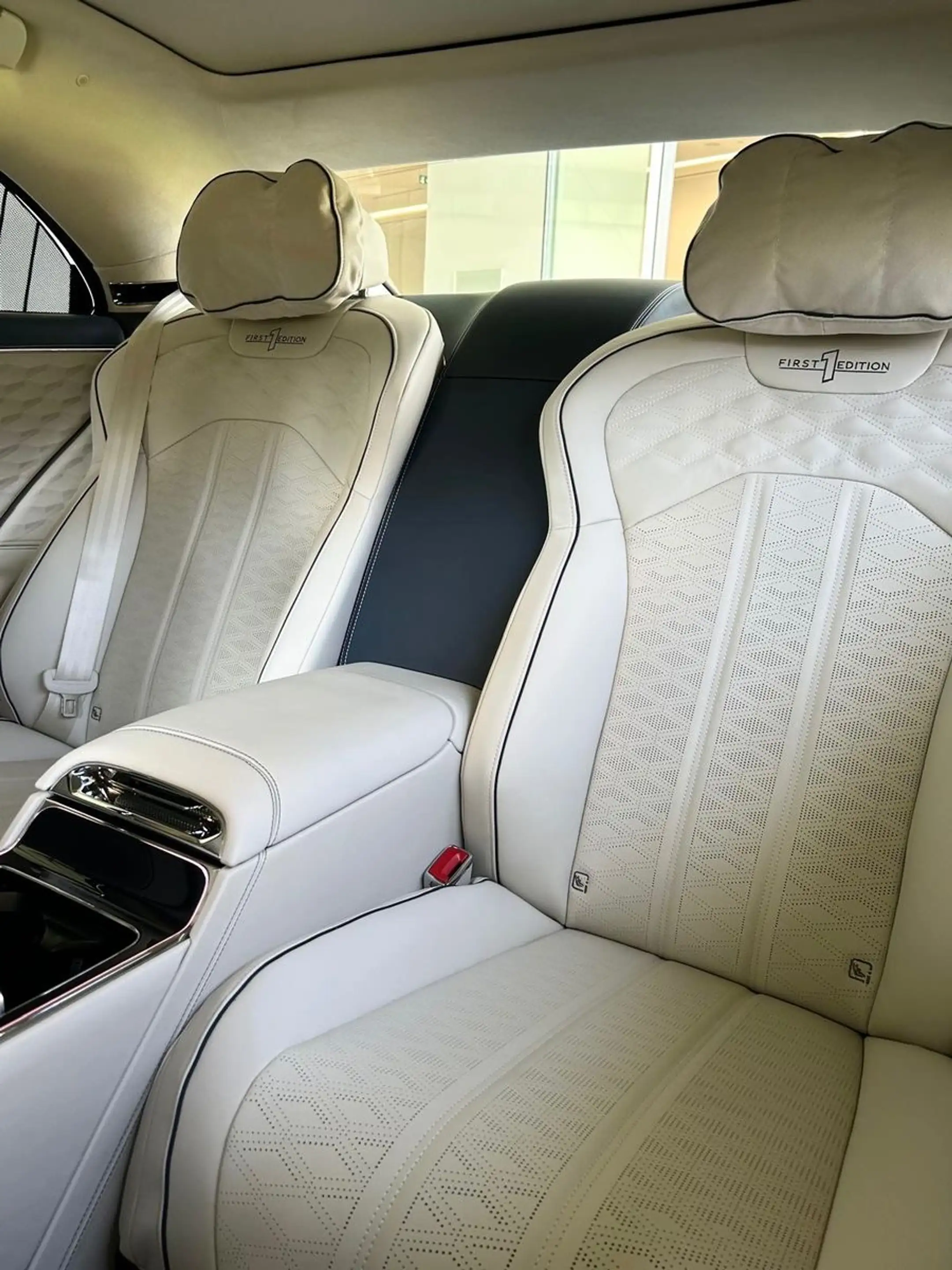 Bentley Flying Spur FLYING SPUR SPEED FIRST EDITION BUSINESS 4SEAT! — photo 9