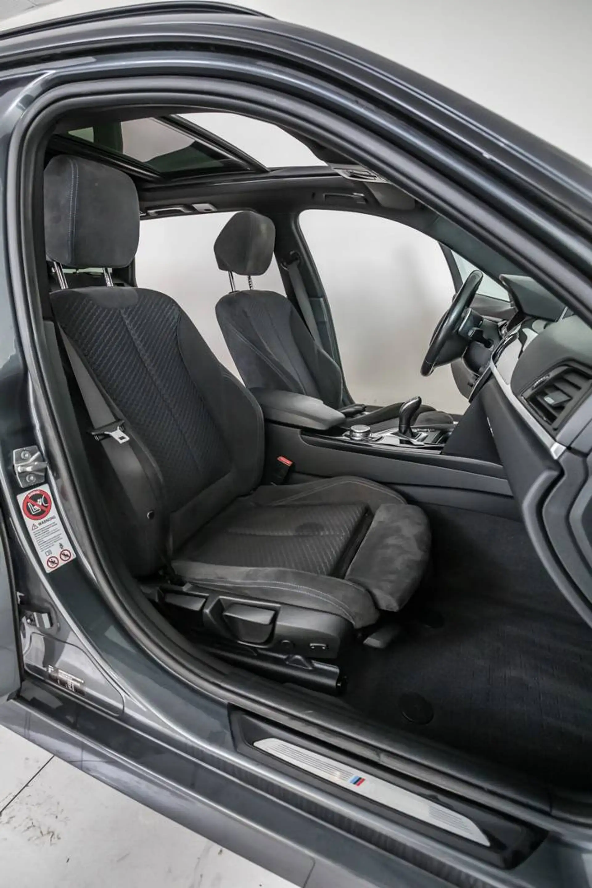 BMW 328 Touring 328i PACK M — photo 12