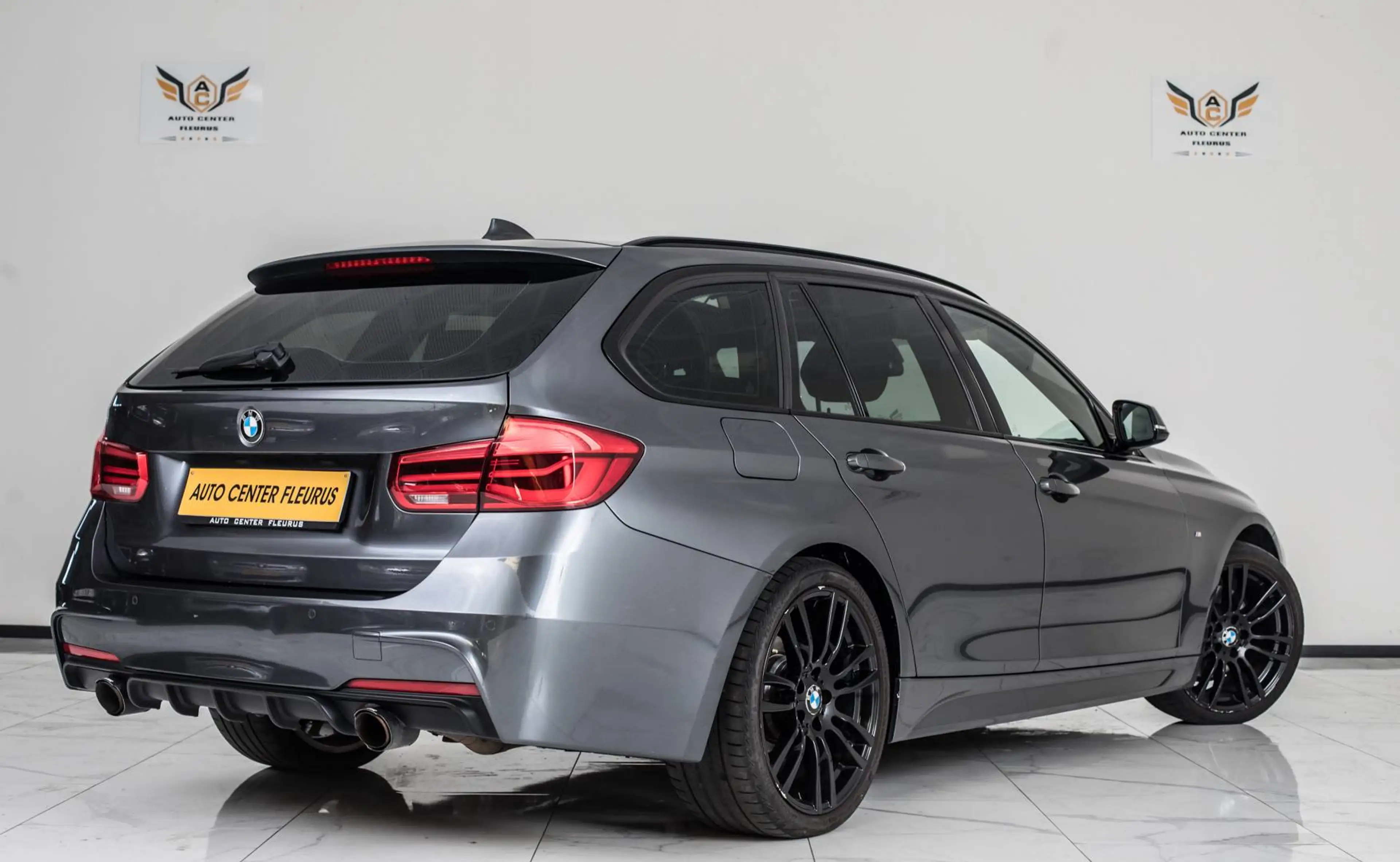 BMW 328 Touring 328i PACK M — photo 5