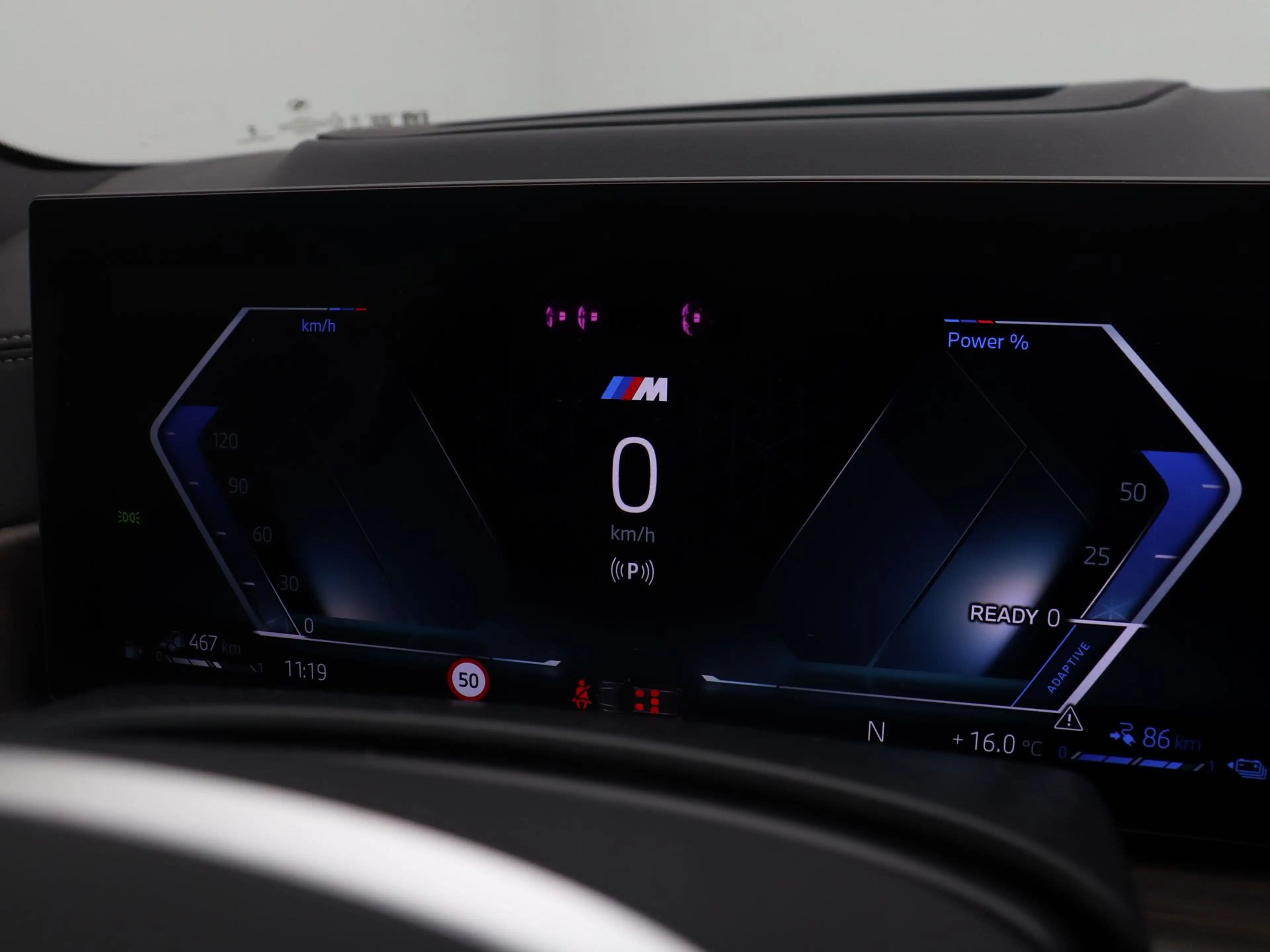 BMW X5 xDrive50e — photo 3