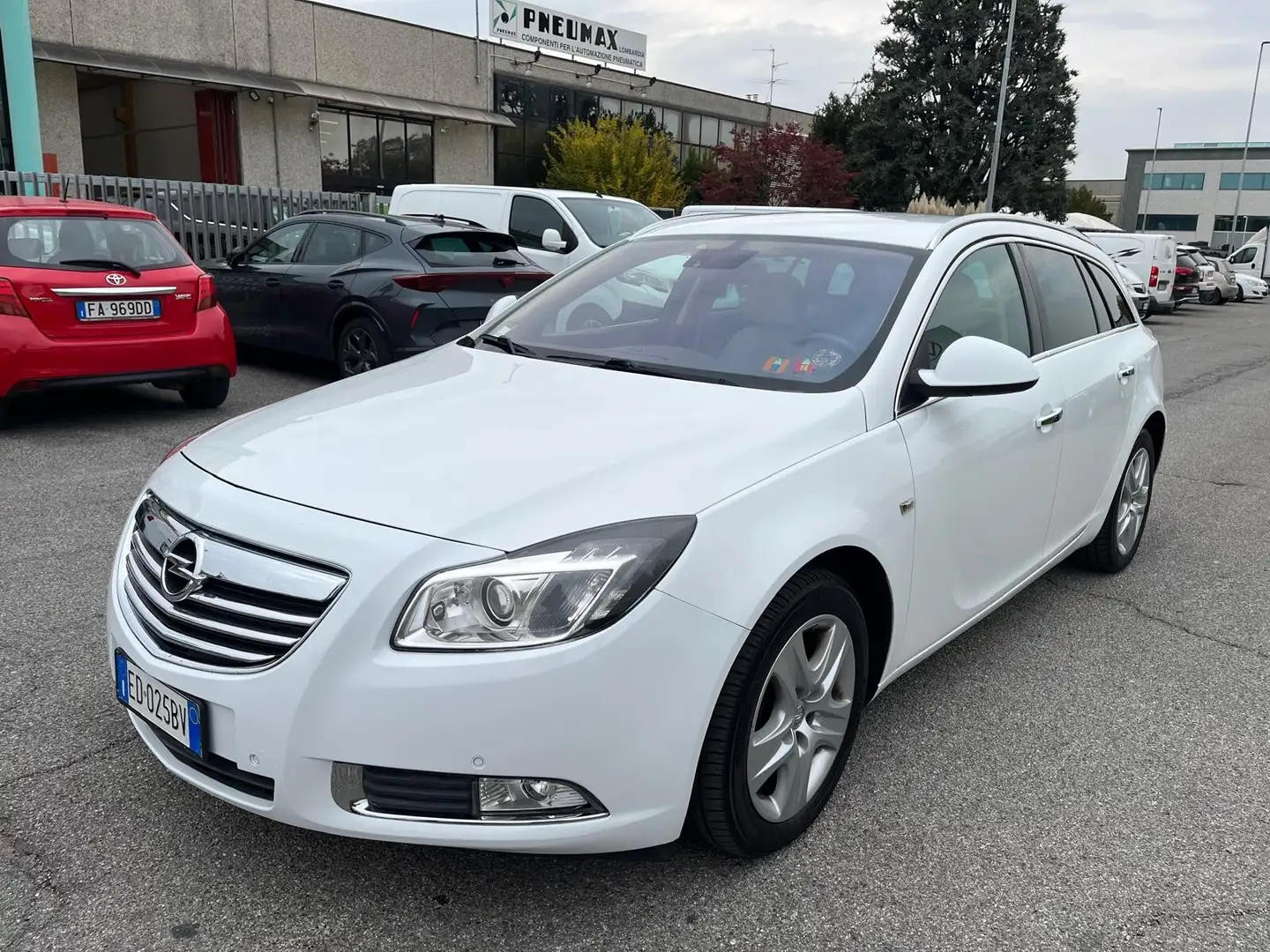 Opel Insignia 2.0 Turbo Sports Tourer Bianco - 1