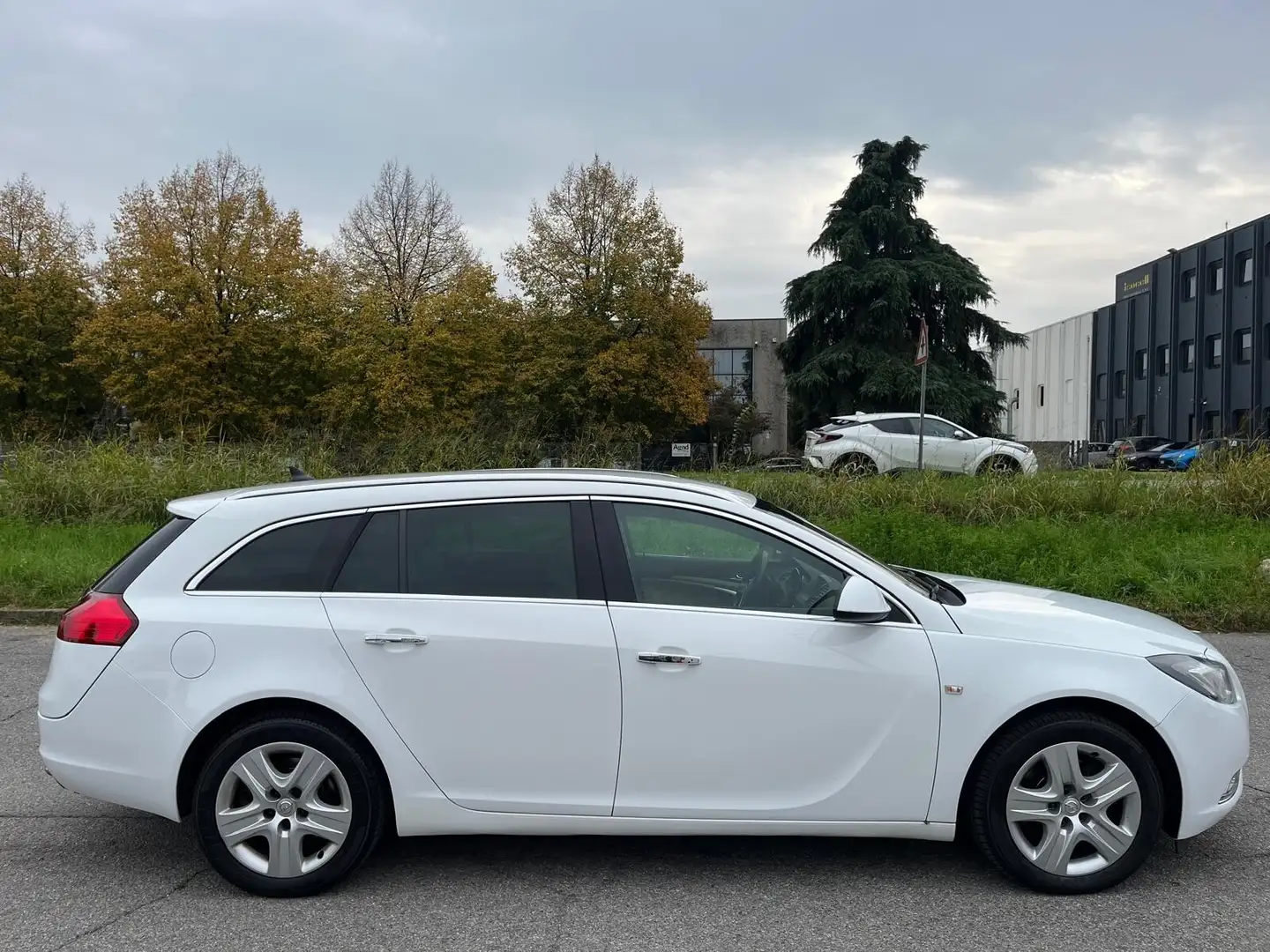 Opel Insignia 2.0 Turbo Sports Tourer Bianco - 2