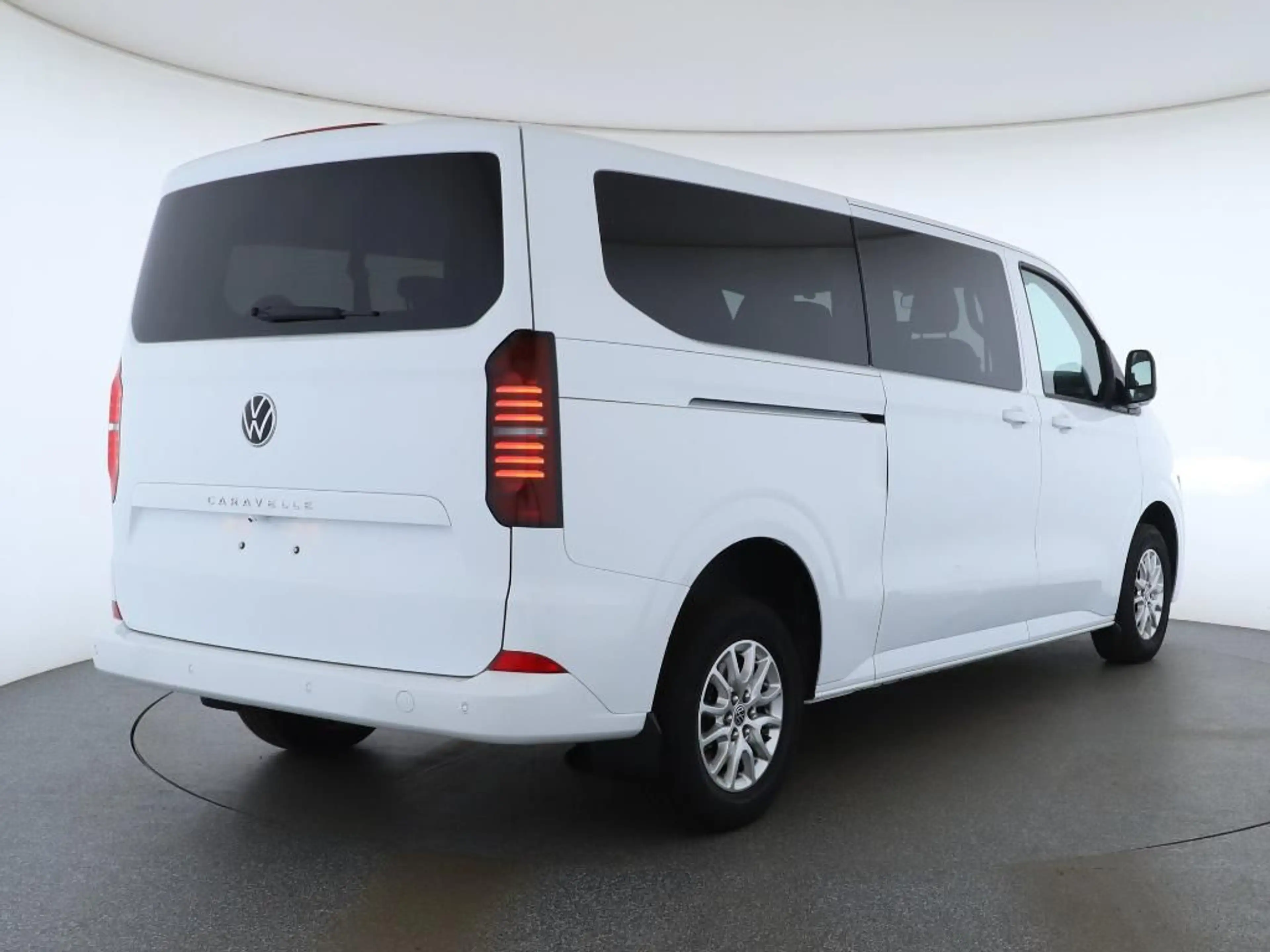 Volkswagen T7 Caravelle 2.0 TDI lang LIFE DSG Klima*NAV*RFK — photo 3