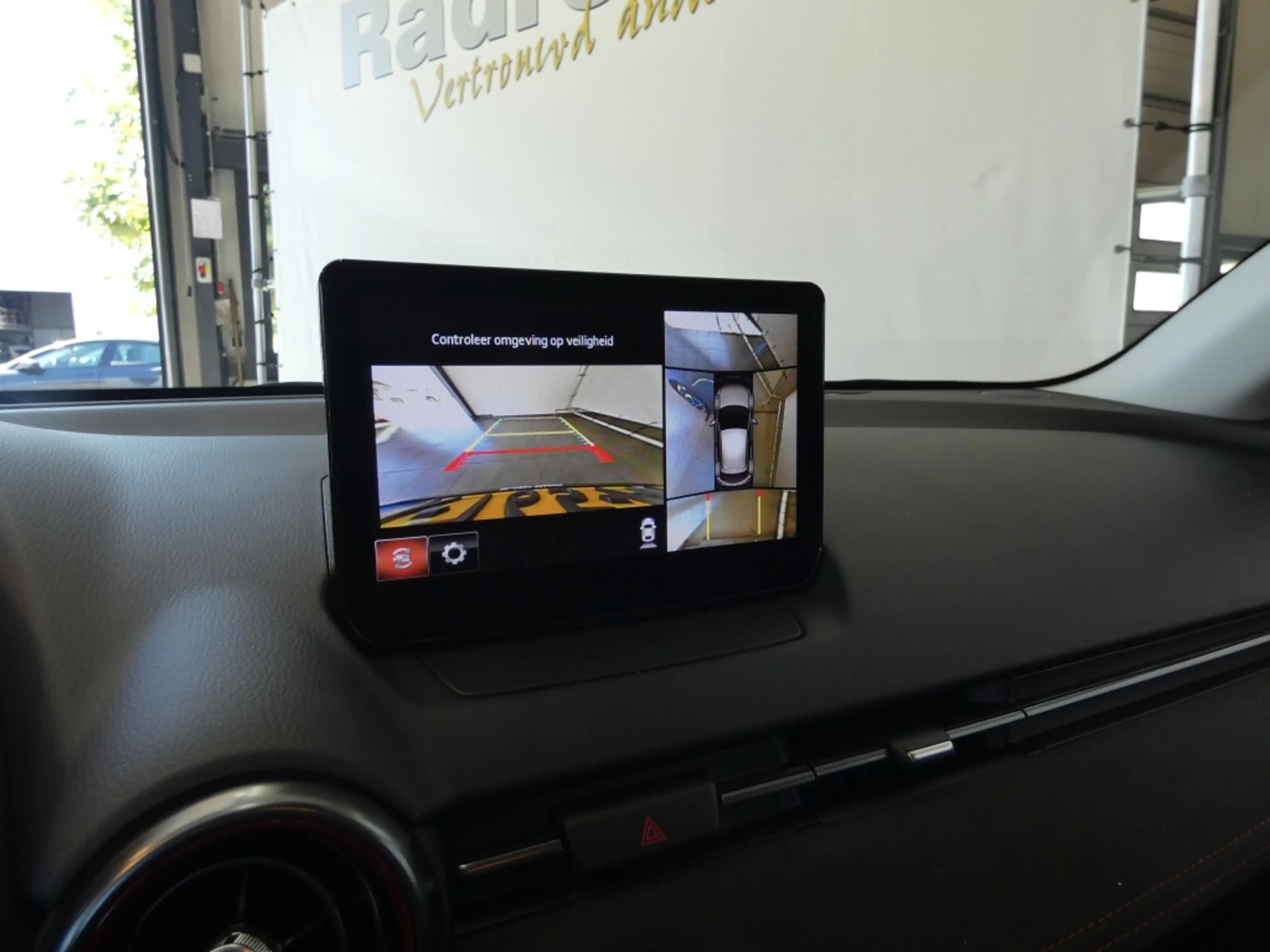 Mazda 2 Skyacative-G 90 Pk Homura AKA ! Driver pack ! zeld — photo 14
