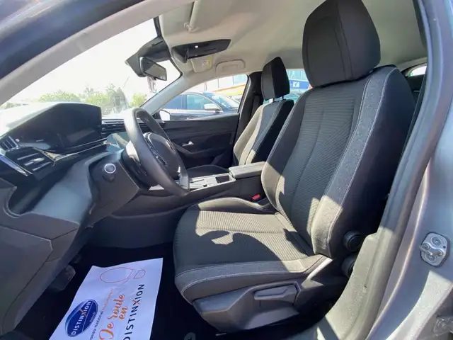 Peugeot 308 view 5