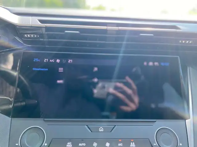 Peugeot 308 view 10