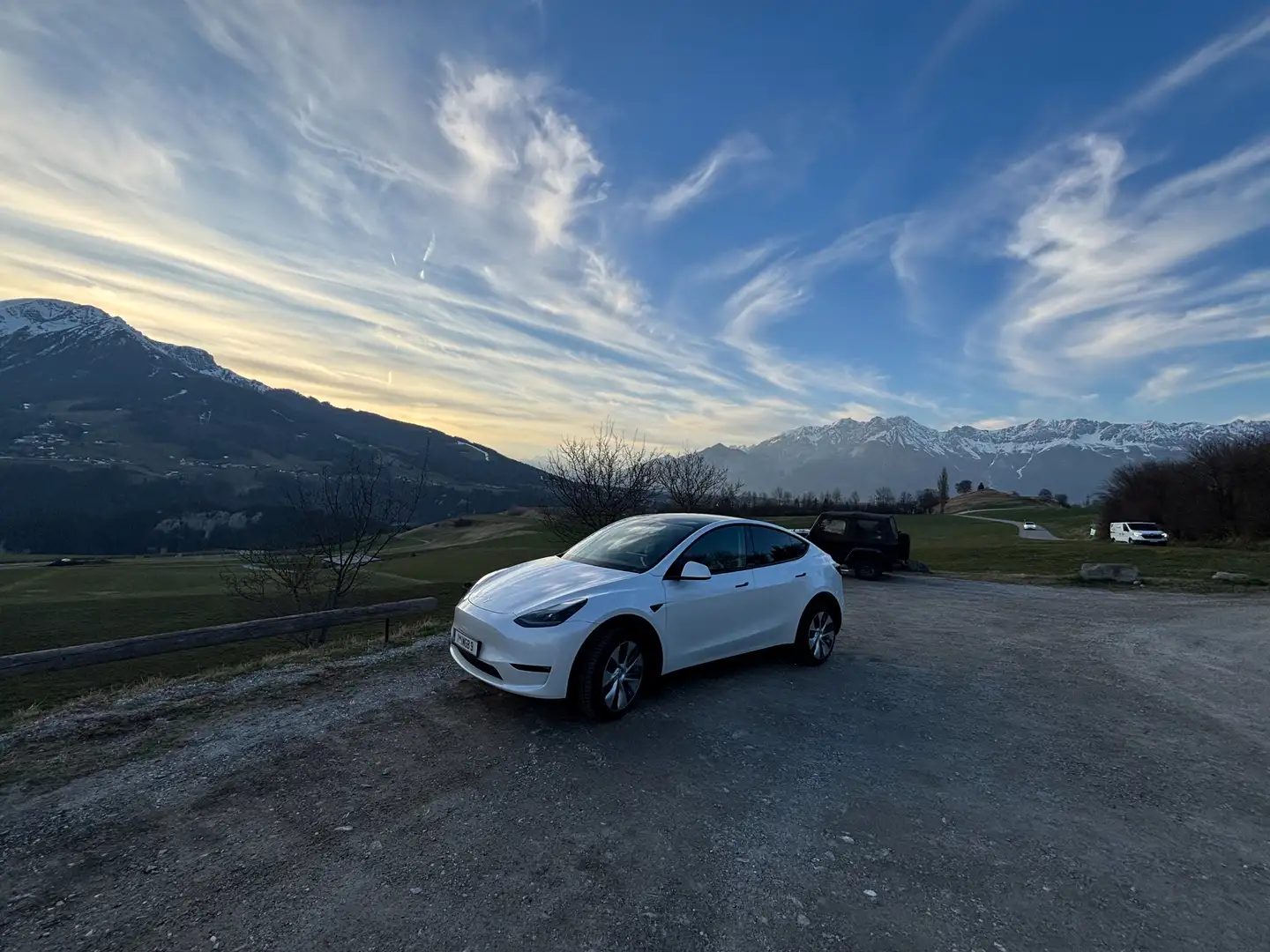 Tesla Model Y Model Y Long Range AWD 79kWh Weiß - 2