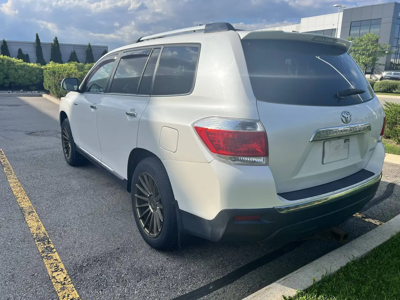 Toyota Highlander photo Toyota Highlander