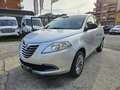 Lancia Ypsilon 0.9 TwinAir 85 CV 5 porte Metano Ecochic Grigio - thumbnail 2
