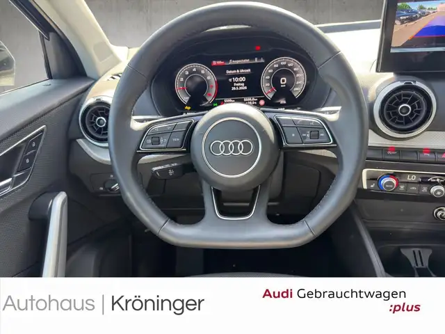 Audi Q2 view 11