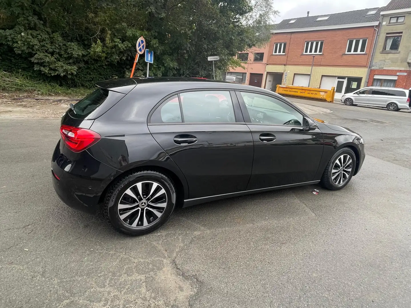 Mercedes-Benz A 160 A 160 (EU6AP) crna - 2