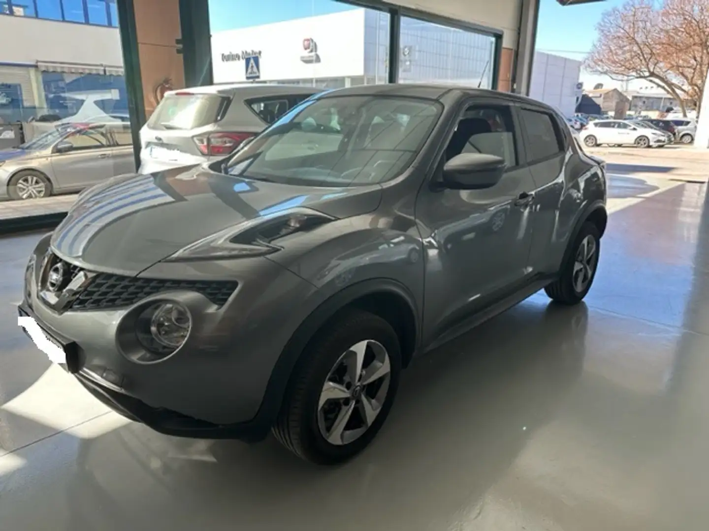 Nissan Juke 1.6 Acenta 4x2 112 Gris - 2