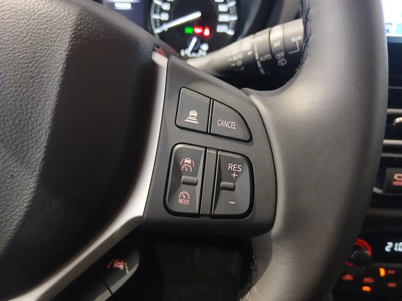 Suzuki SX4 S-Cross Comfort + Allgrip AHK Pano ACC 360 Grad, миниатюра 4