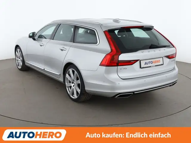 Volvo V90 view 4