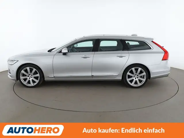 Volvo V90 view 3