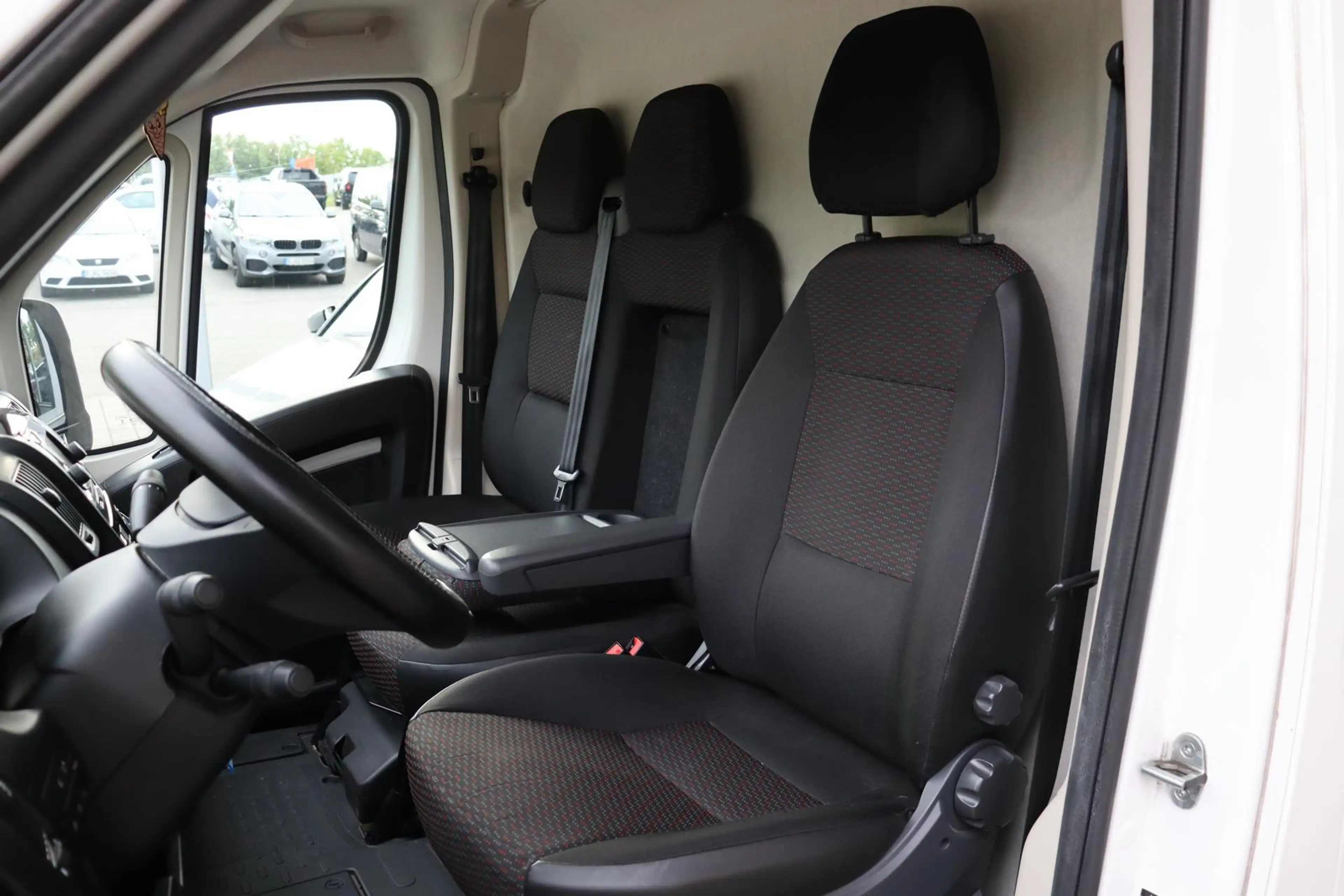 Citroen Jumper 2.2 Blue-HDI ÖW-Neu , Bremsbeläge-Neu — photo 9