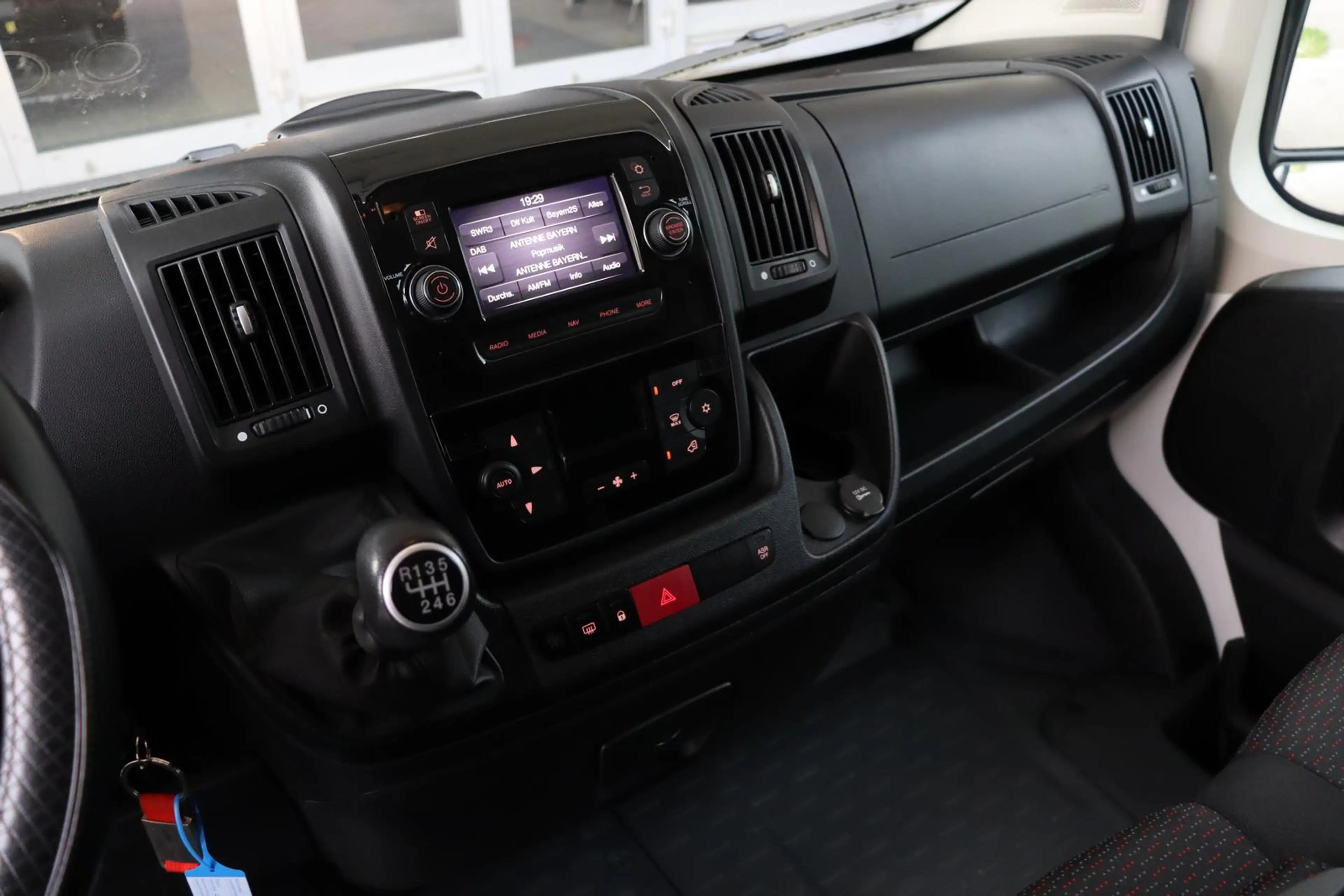 Citroen Jumper 2.2 Blue-HDI ÖW-Neu , Bremsbeläge-Neu — photo 14