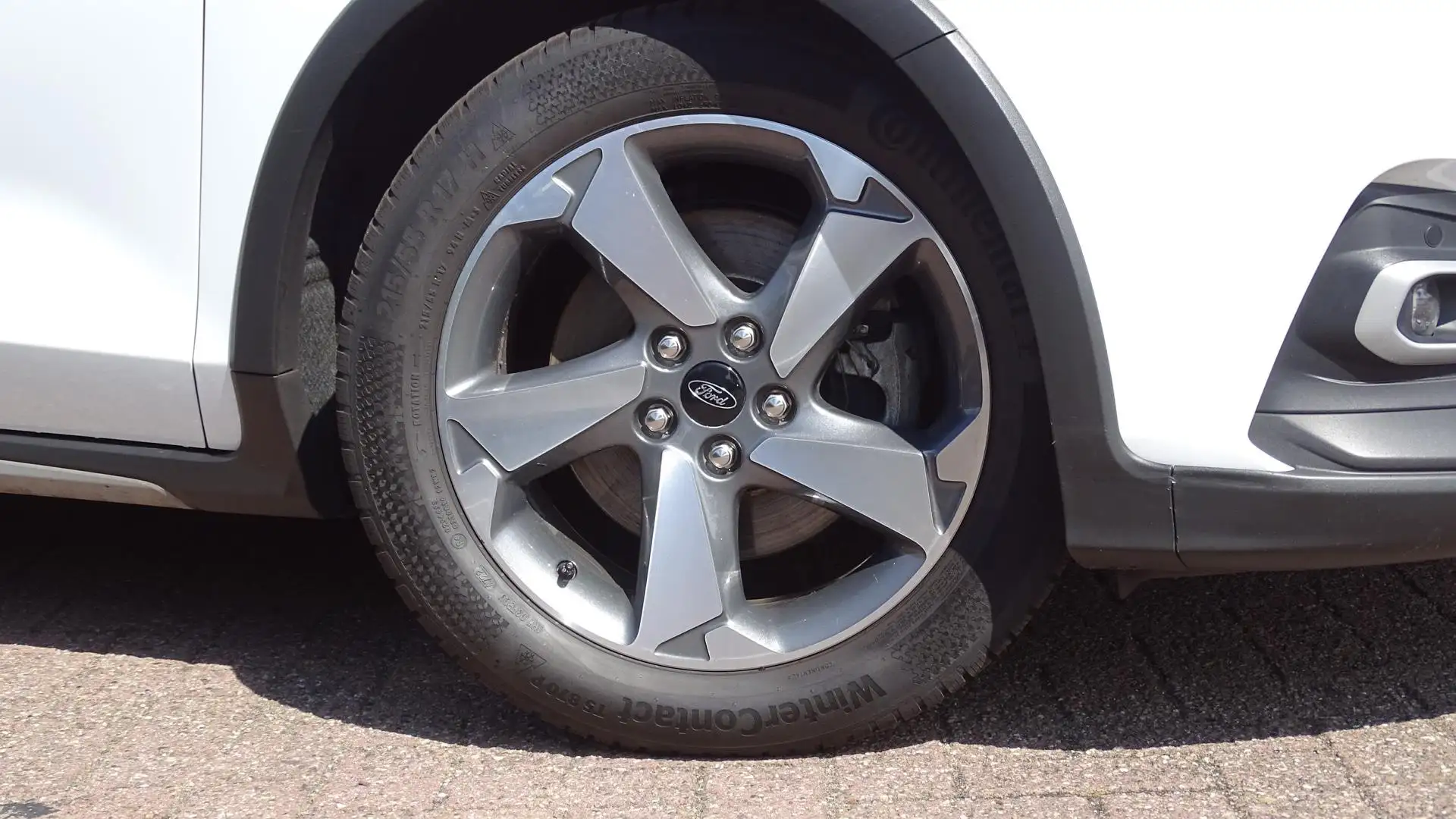 Ford Focus Wagon 1.5 EcoBoost Active Business Blanc - 2