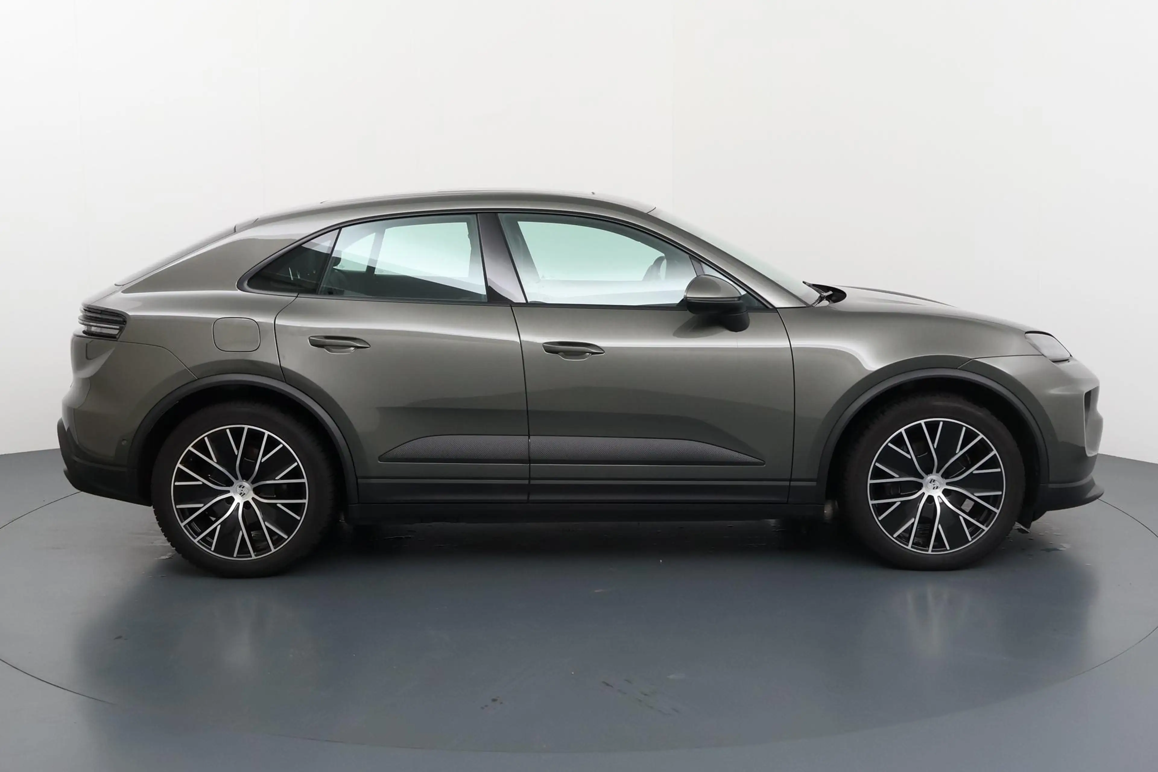 Porsche Macan 4 100 kWh Puur elektrisch genieten met sportieve p — photo 12