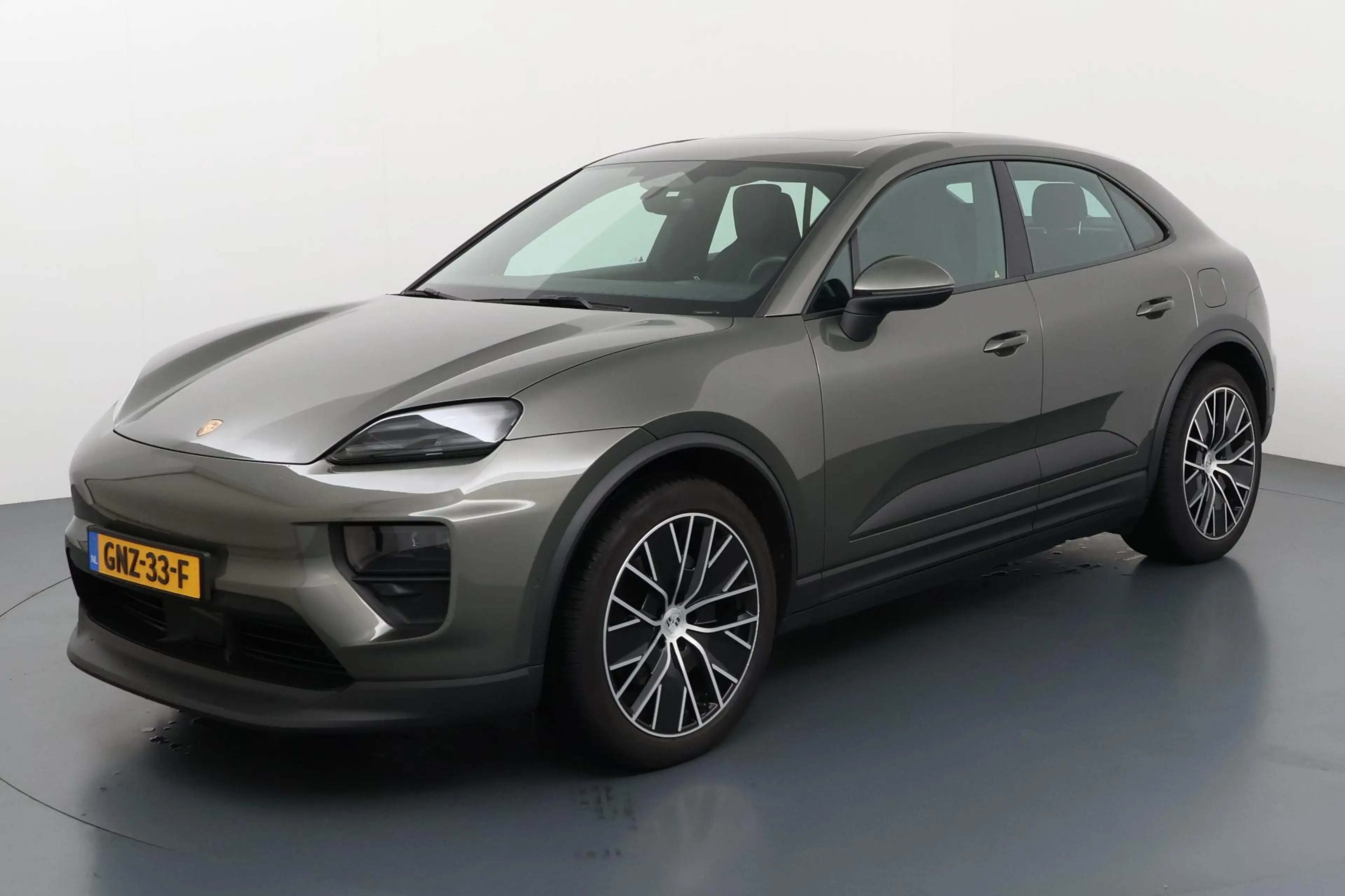 Porsche Macan 4 100 kWh Puur elektrisch genieten met sportieve p — photo 4