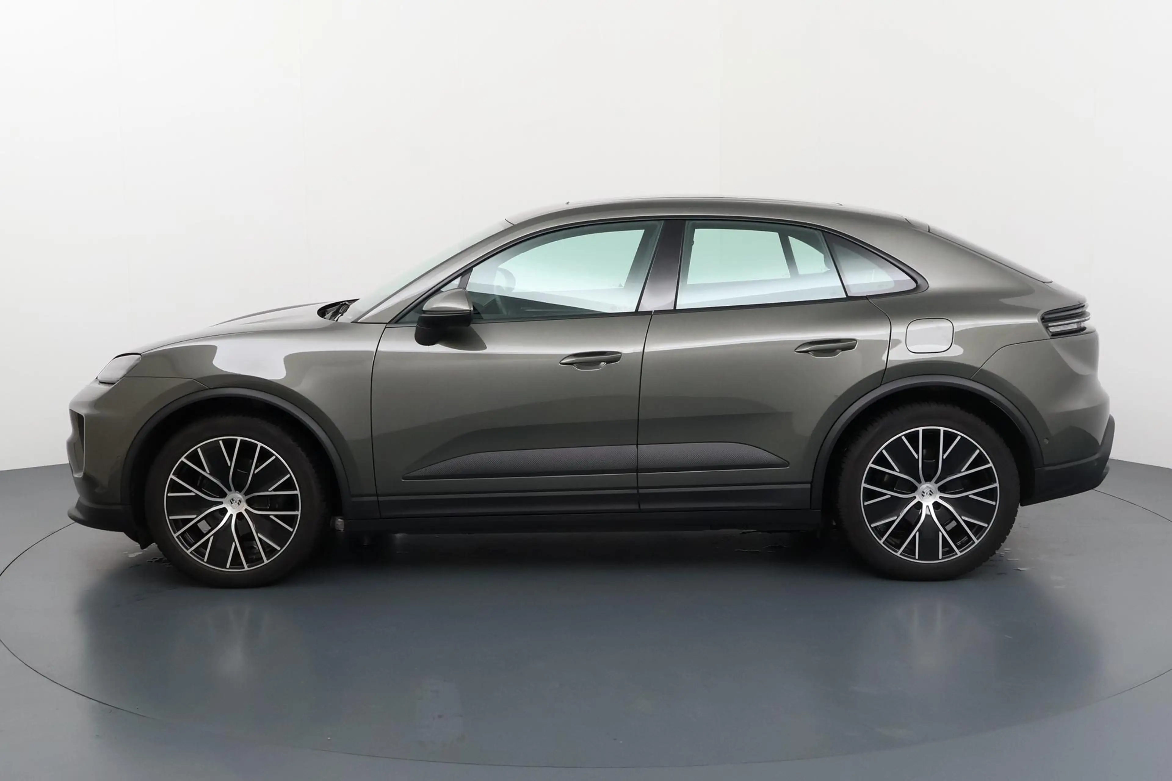 Porsche Macan 4 100 kWh Puur elektrisch genieten met sportieve p — photo 13