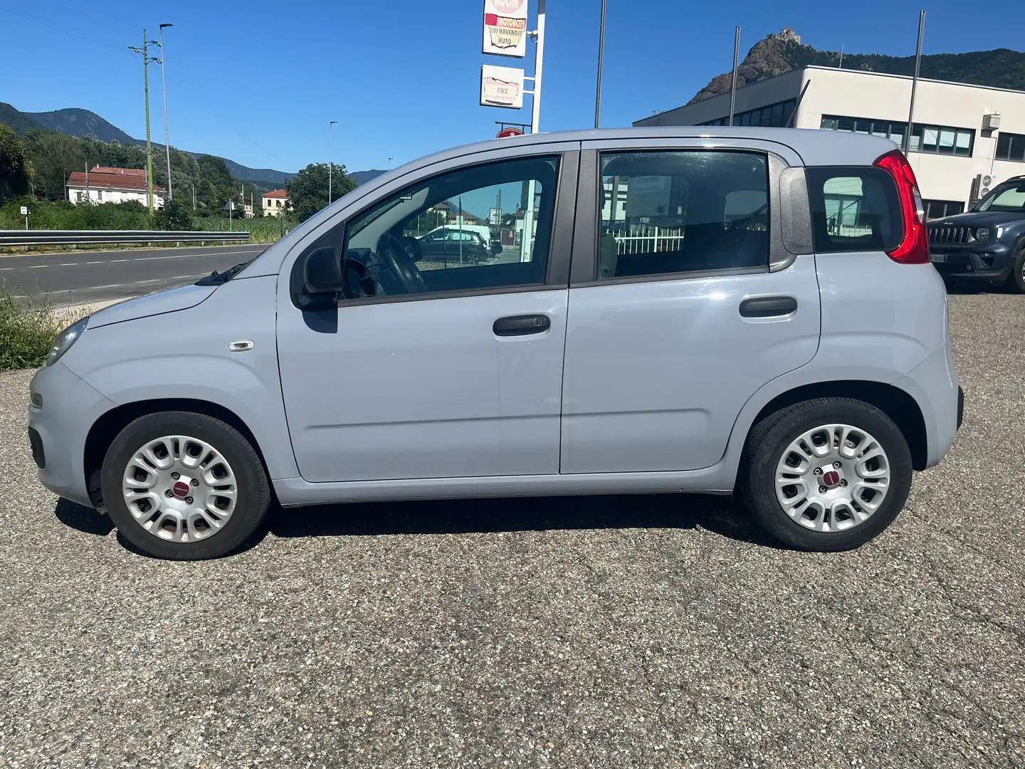 Fiat Panda Panda III 2016 1.0 hybrid Easy s Grijs - 2