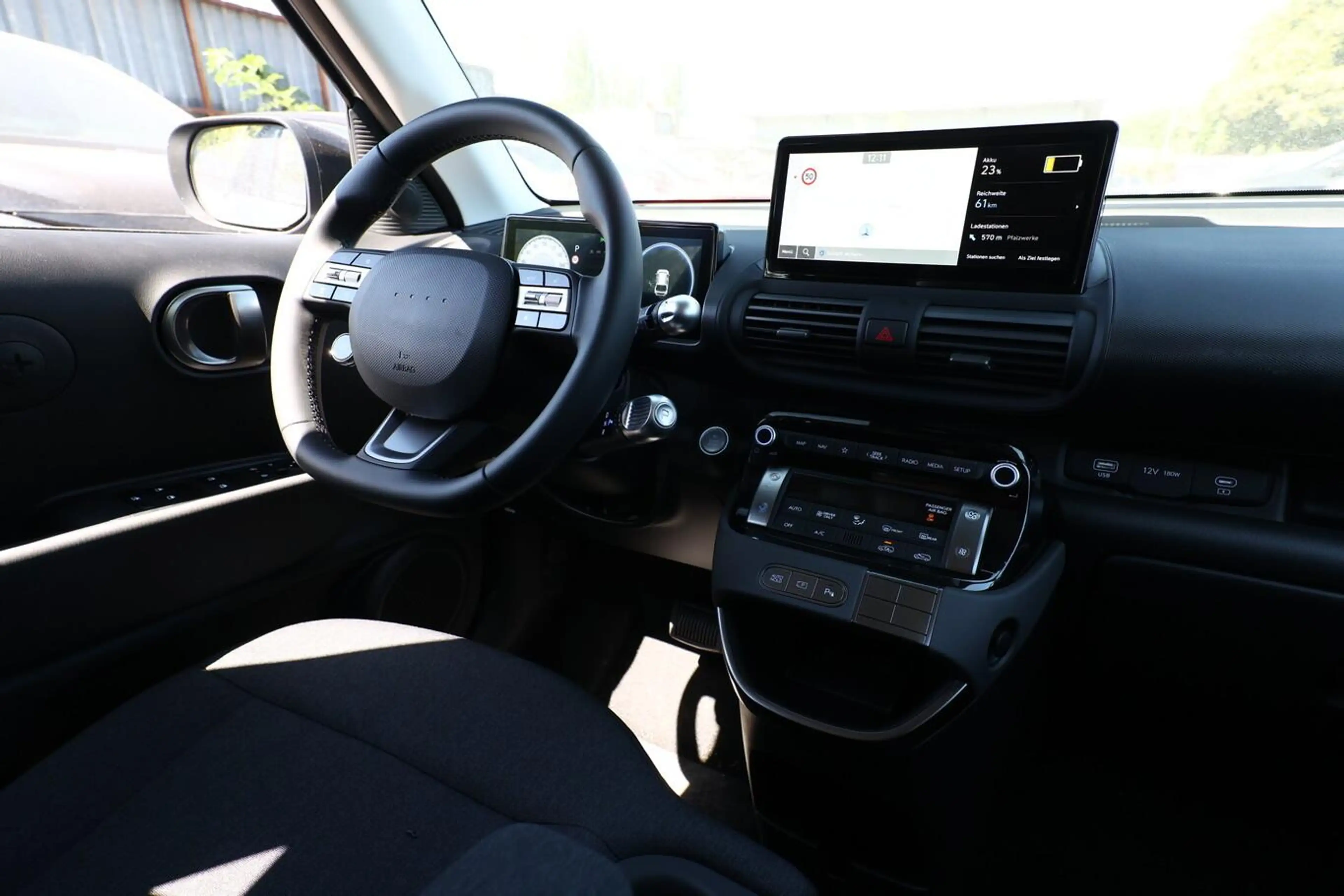 Hyundai Inster 42 kWh FÖRDERF. Navi 2xPDC 15Z PrivG ACC 71 kW ... — photo 9