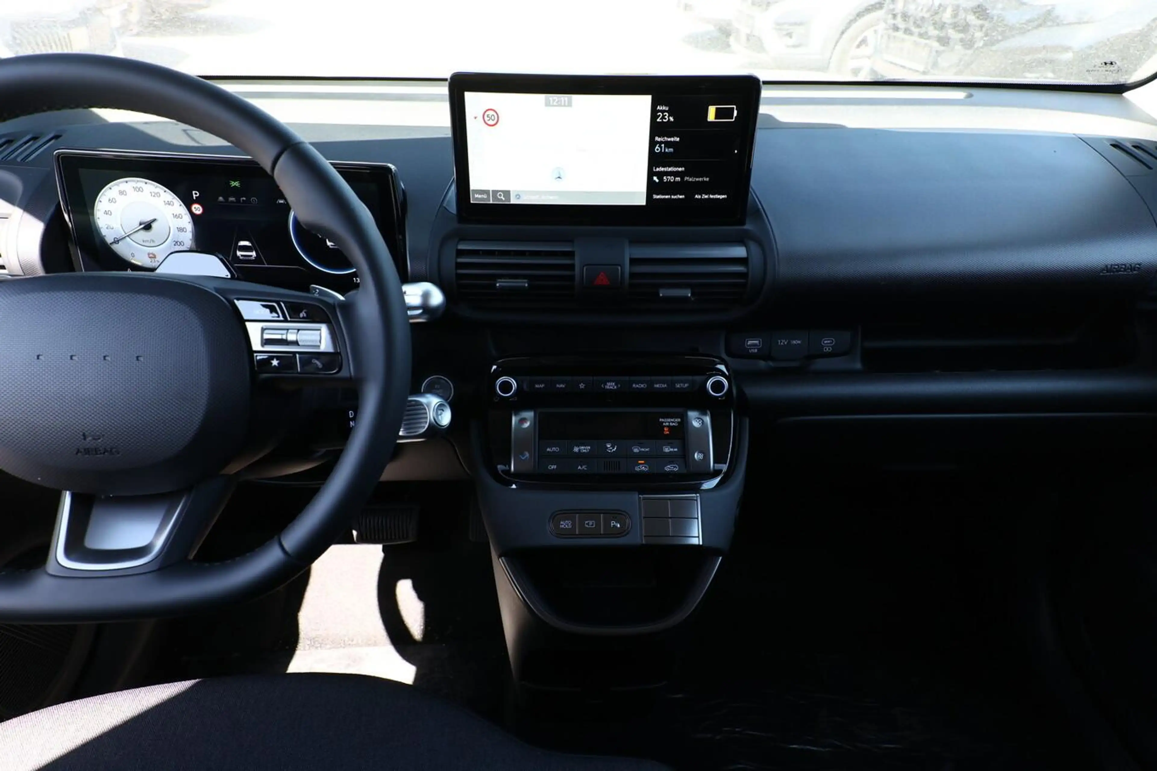 Hyundai Inster 42 kWh FÖRDERF. Navi 2xPDC 15Z PrivG ACC 71 kW ... — photo 8