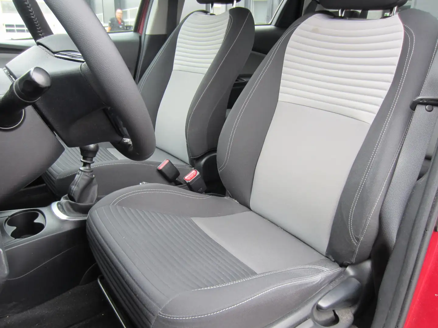 Toyota Yaris 1.5 VVT-i Aspiration Trekhaak Cruise Control Rood - 2