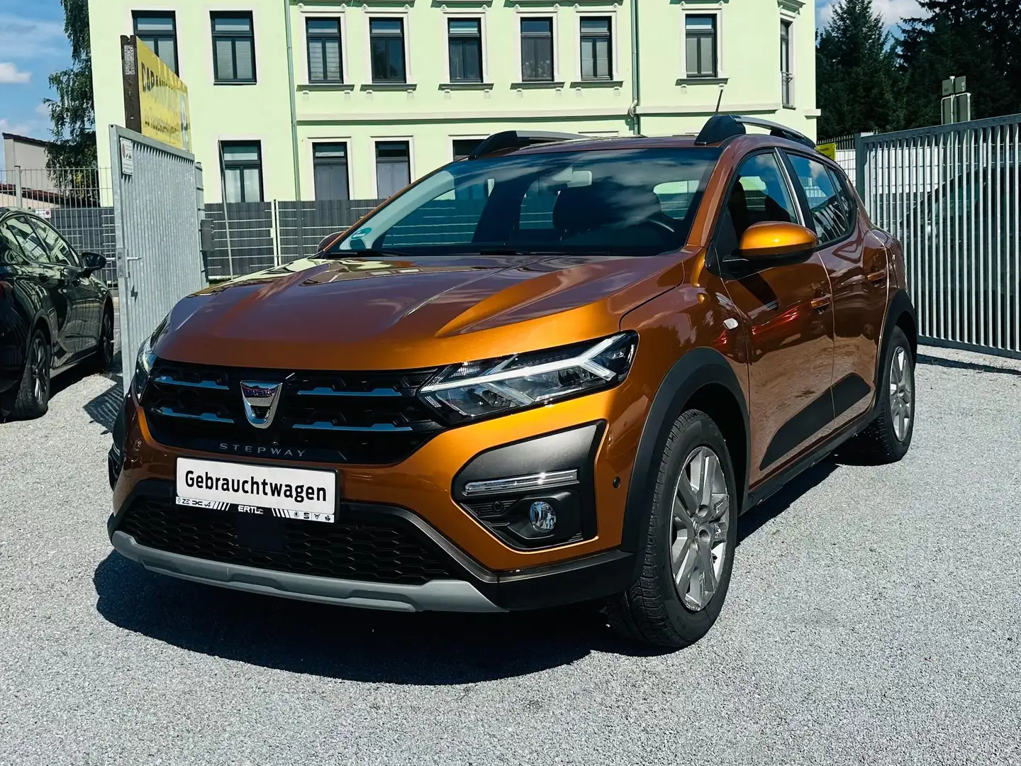 Dacia Sandero Stepway Comfort 1.HAND 2900 KM KLIMA NAVI CAMERA Orange - 2