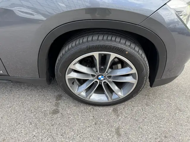 BMW X1 view 13