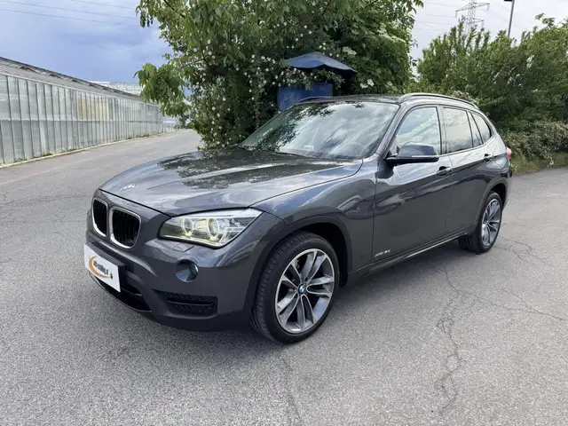 BMW X1 view 4