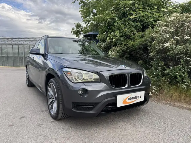 BMW X1 main image