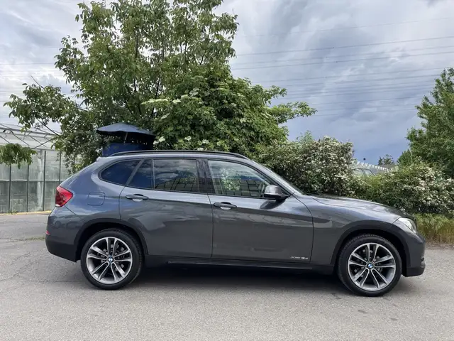 BMW X1 view 2