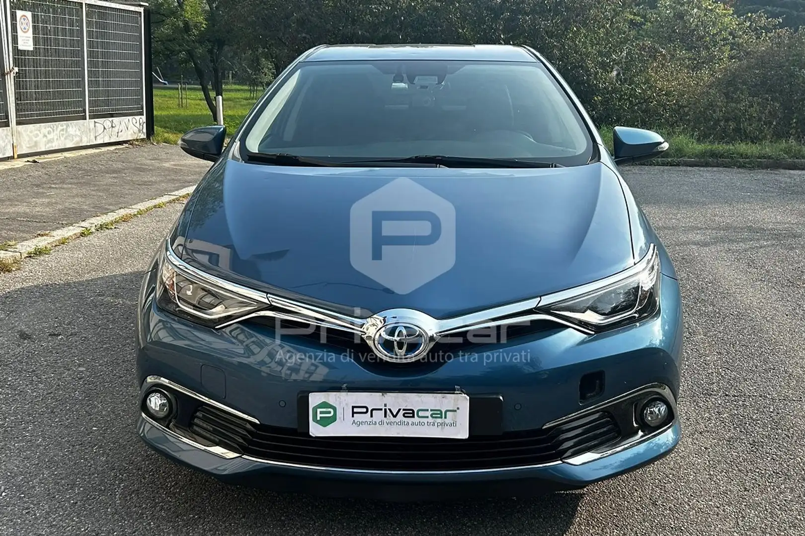 Toyota Auris Auris 1.8 Hybrid Lounge Blu/Azzurro - 2