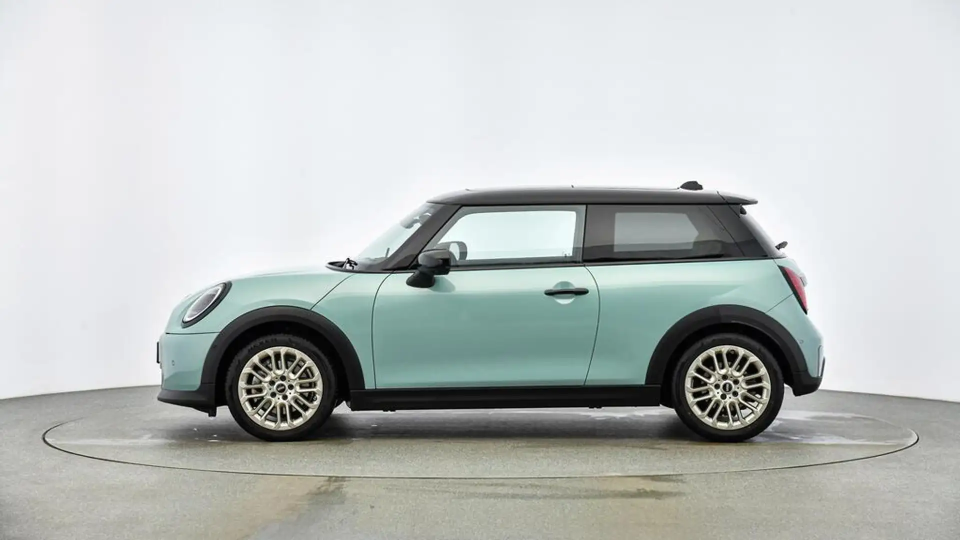 MINI Cooper C Favoured Trim Vert - 2