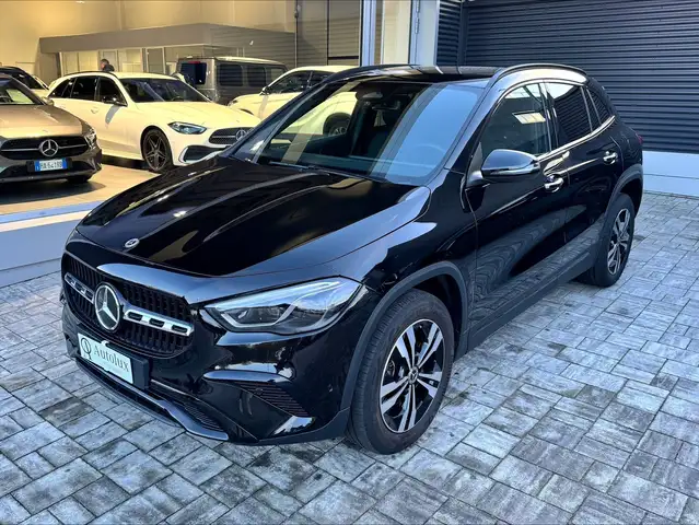 Mercedes-Benz GLA 200 GLA 200 Progressive Advanced Plus auto
