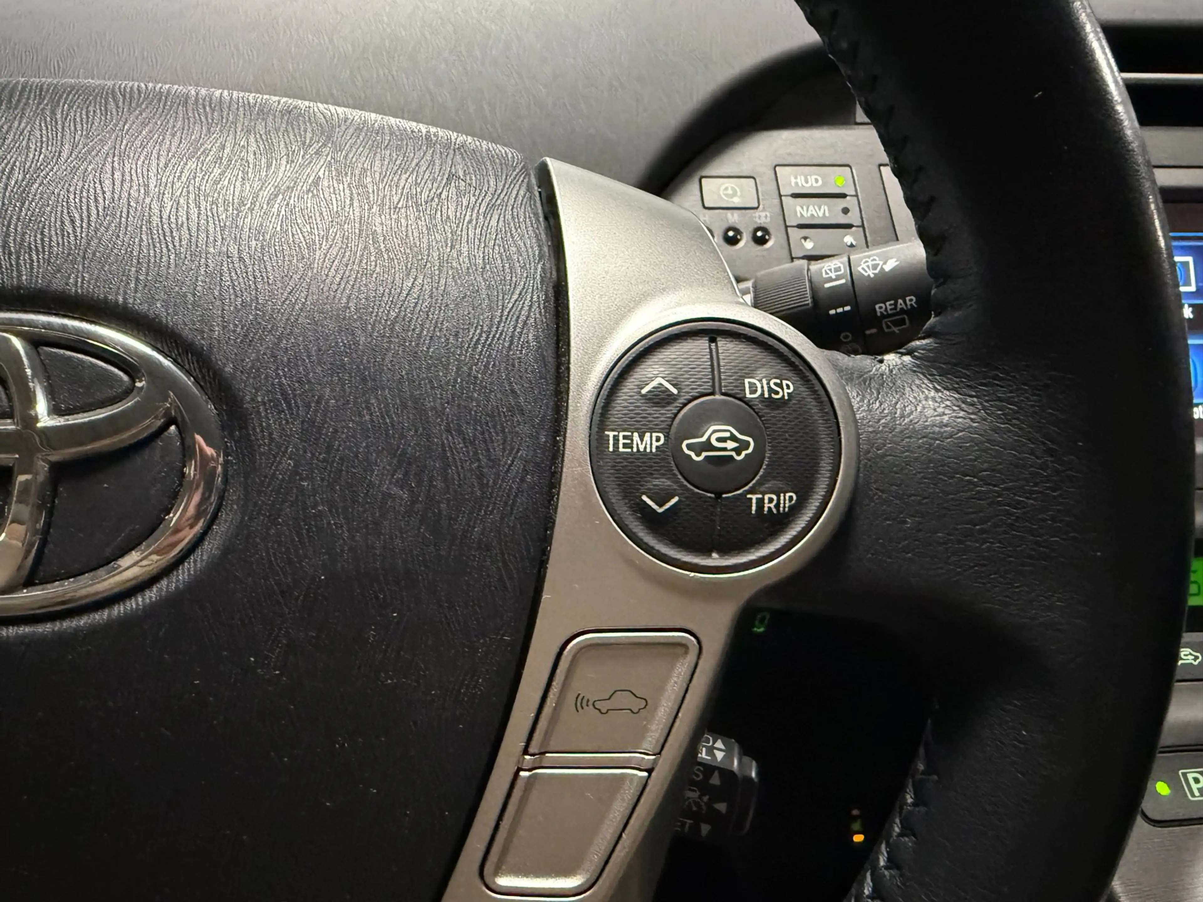 Toyota Prius 1.8 Plug-in Executive Business|JBL|CAMERA|HUD|STOE — photo 17