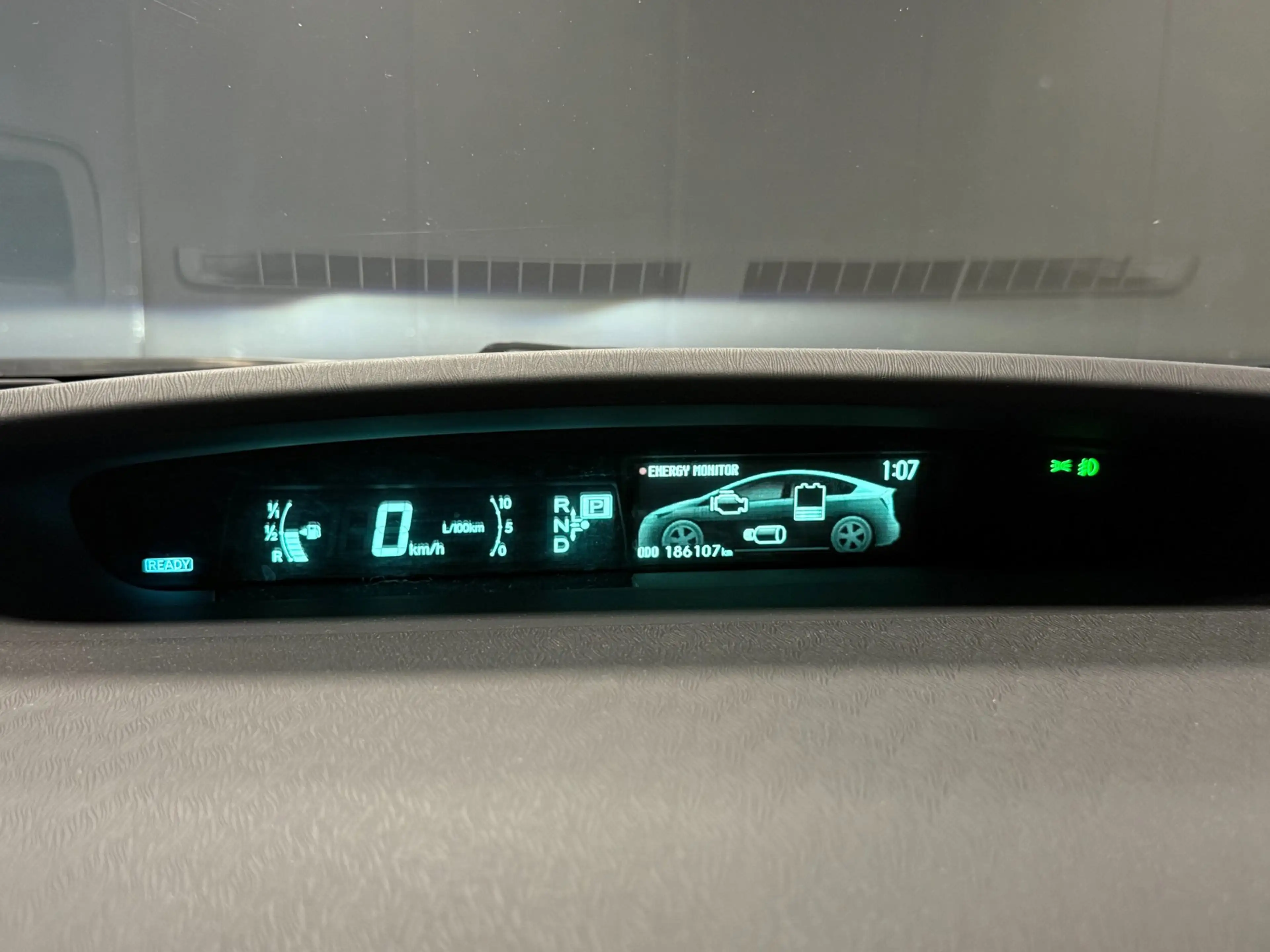 Toyota Prius 1.8 Plug-in Executive Business|JBL|CAMERA|HUD|STOE — photo 21