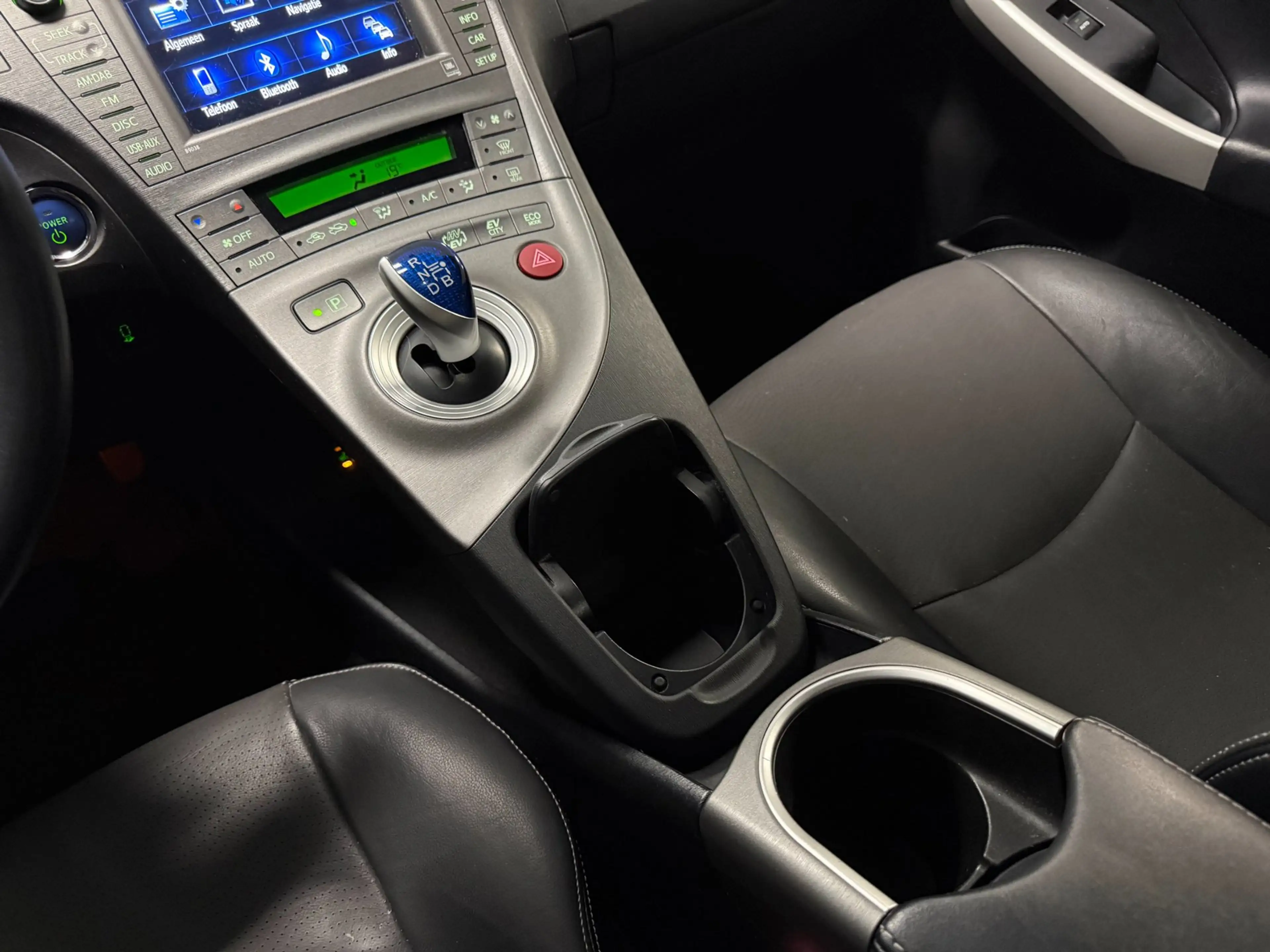Toyota Prius 1.8 Plug-in Executive Business|JBL|CAMERA|HUD|STOE — photo 14