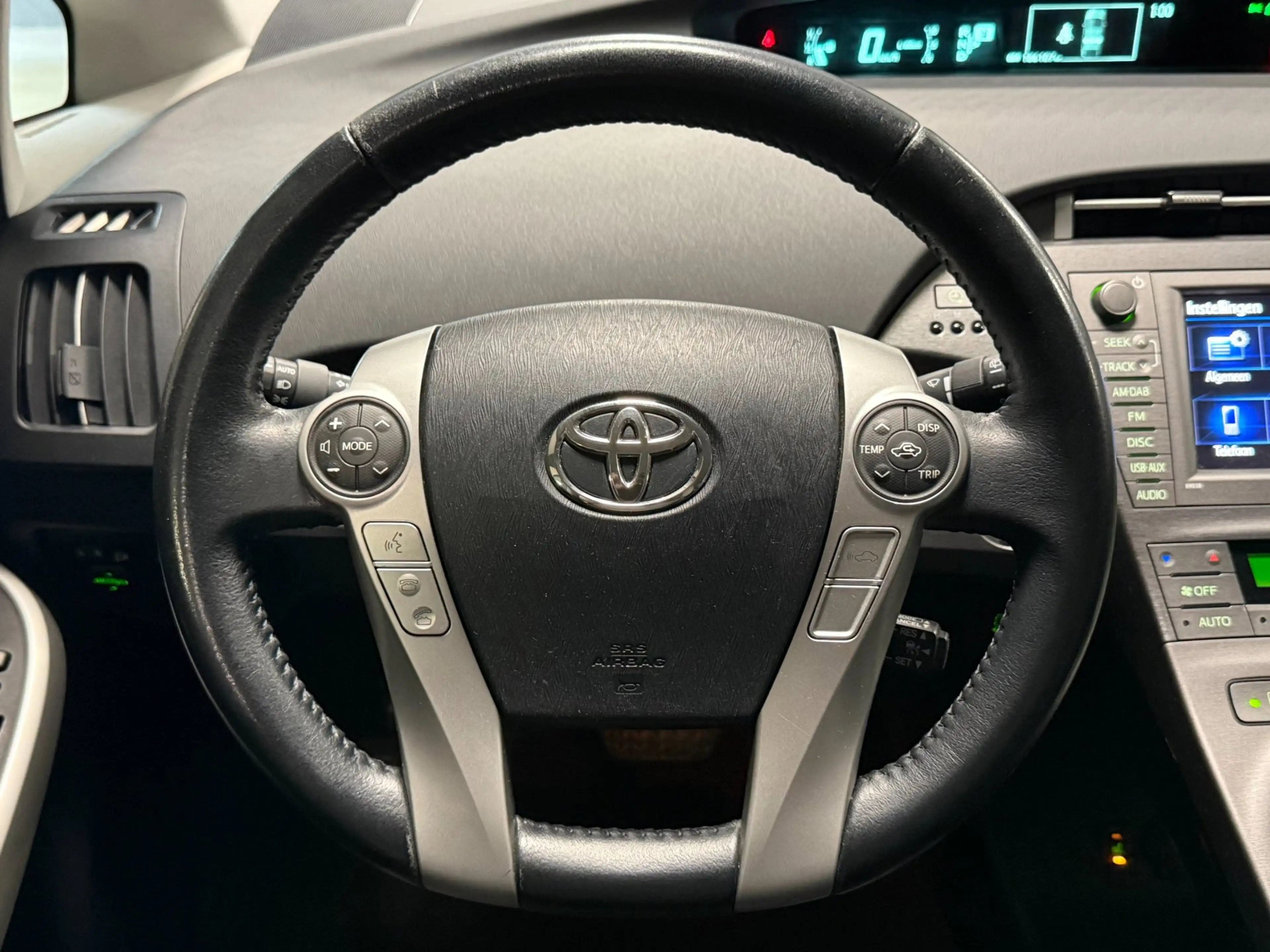 Toyota Prius 1.8 Plug-in Executive Business|JBL|CAMERA|HUD|STOE — photo 11