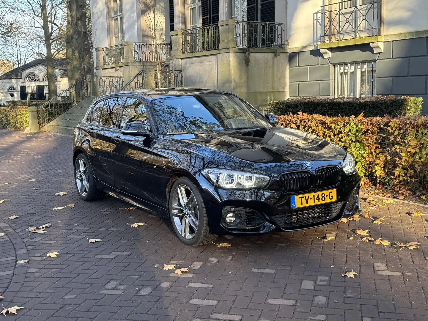 BMW 118 i | LCI | F20 | AUT | M-Sport | 5-deurs | Leer NAP Zwart - 1