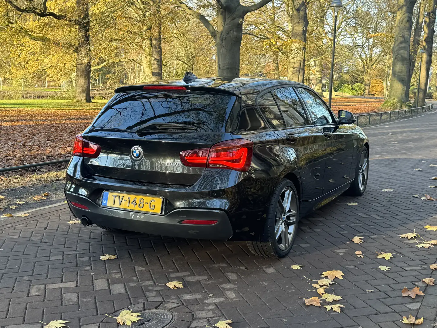 BMW 118 i | LCI | F20 | AUT | M-Sport | 5-deurs | Leer NAP Zwart - 2