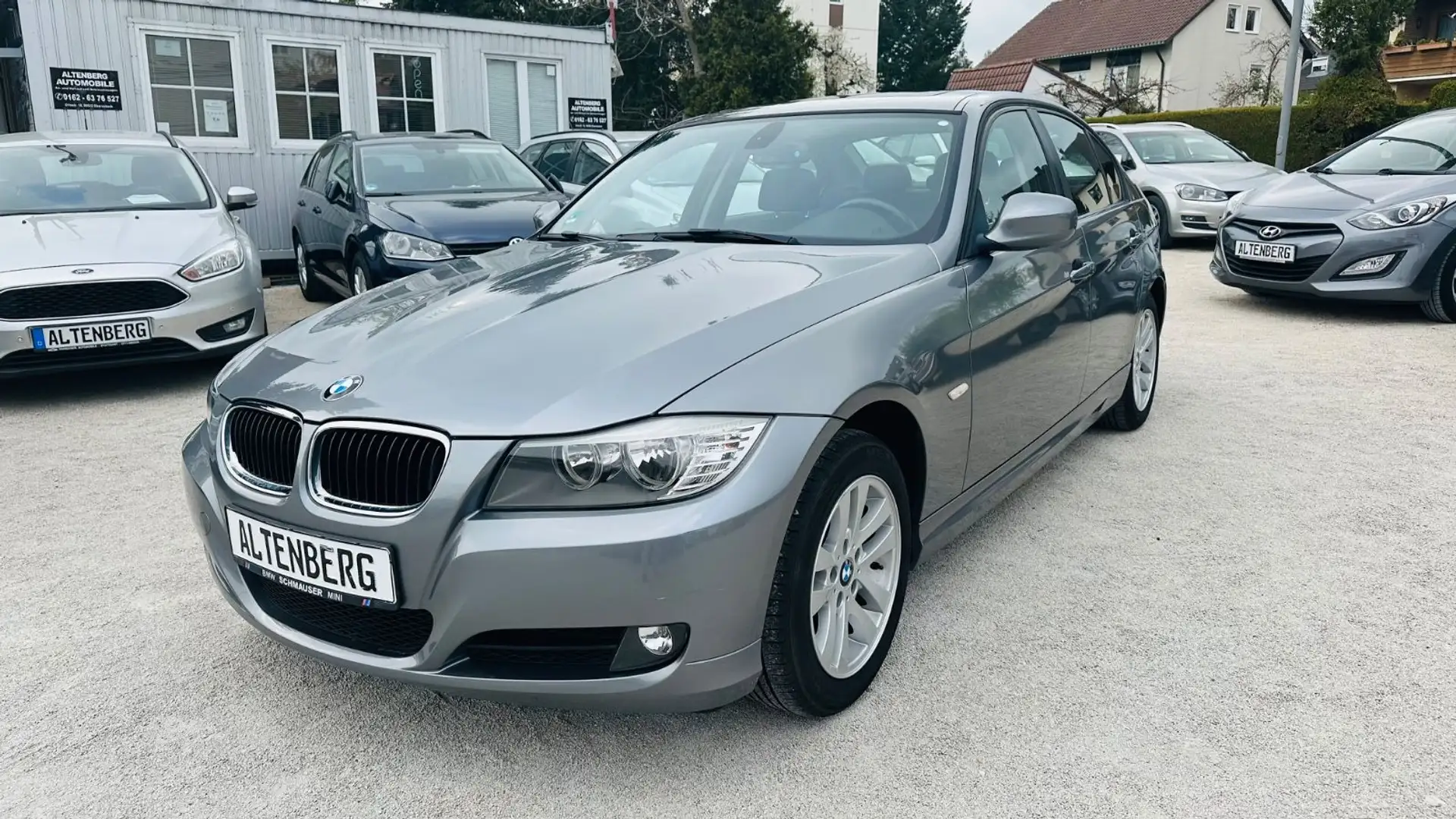 BMW 318 Baureihe 3 Lim. 318i Grau - 1