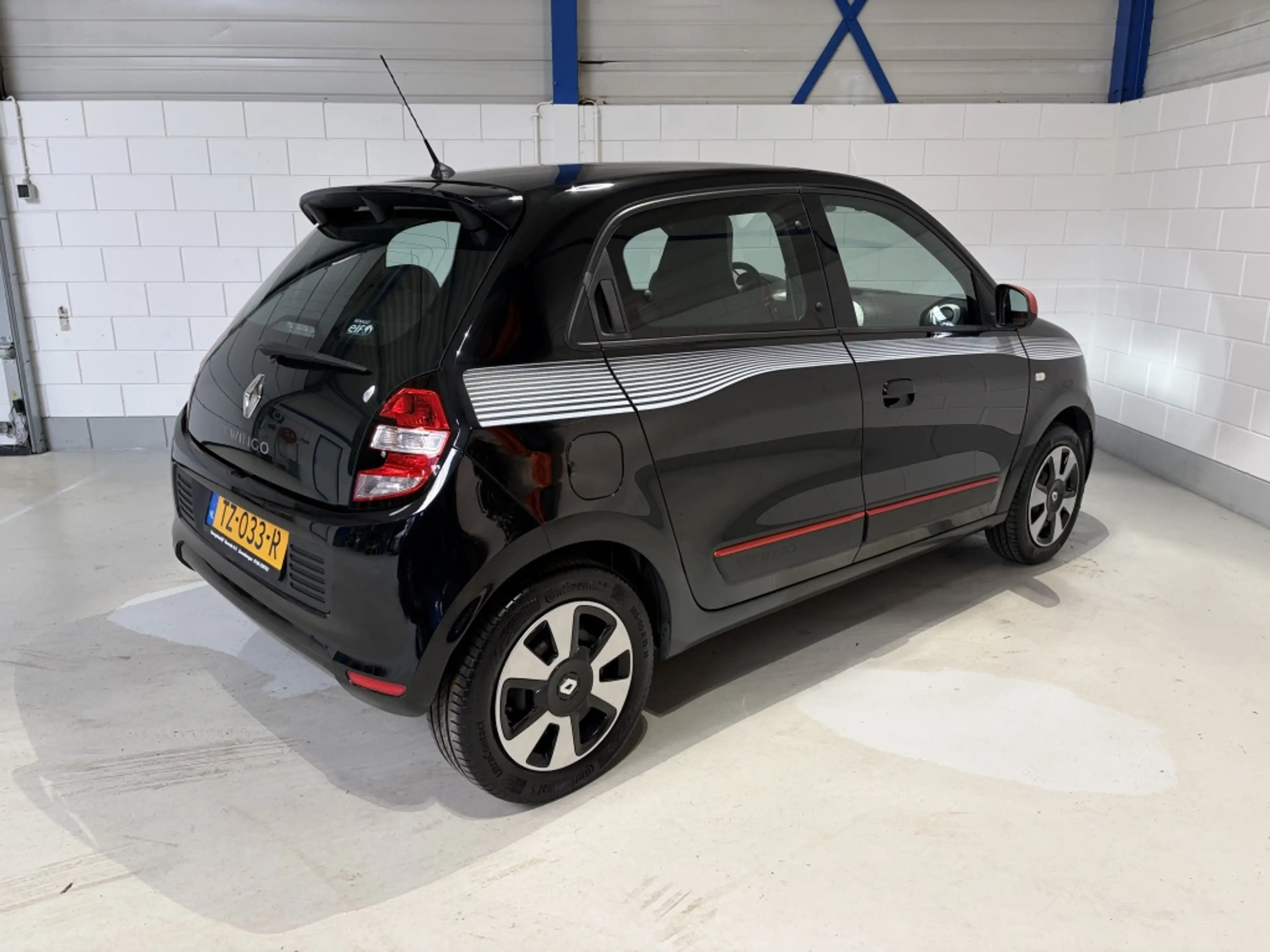 Renault Twingo 1.0 SCe 70pk S&S Collection Airco, Cruise, Bluetoo — photo 9