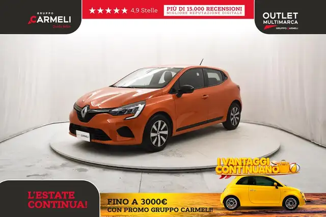 2023 Renault Clio in Orange for sale