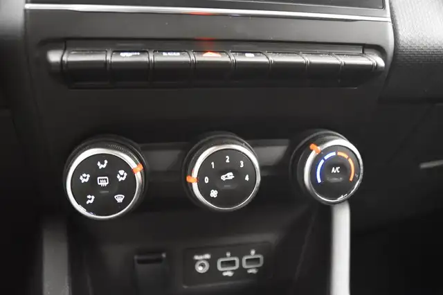 Renault Clio view 10