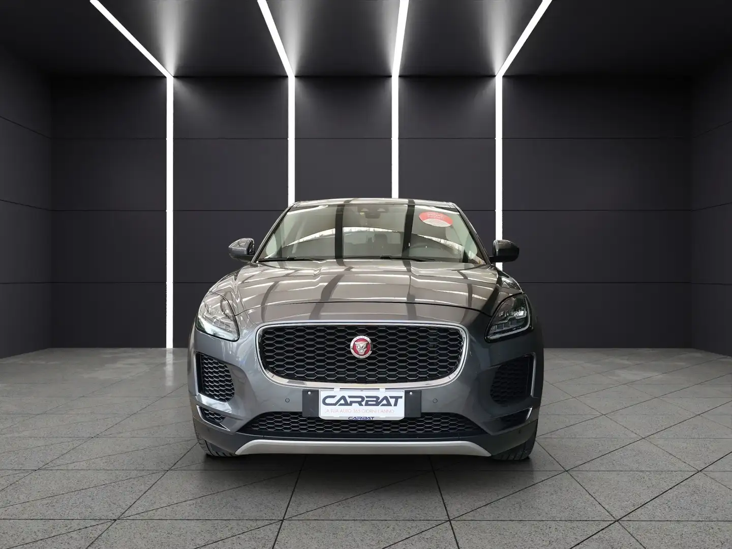 Jaguar E-Pace E-Pace 2.0D 150 CV SE Grijs - 2