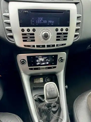 Lancia Delta view 3